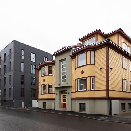 Charming 1Br In Superb Location, Free Parking & Wi-Fi Lägenhet Tallinn Exteriör bild