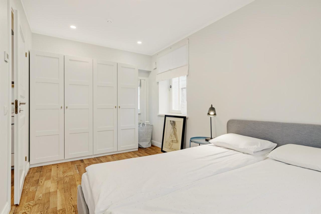 Charming 1Br In Superb Location, Free Parking & Wi-Fi Lägenhet Tallinn Exteriör bild