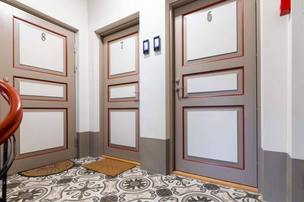Charming 1Br In Superb Location, Free Parking & Wi-Fi Lägenhet Tallinn Exteriör bild